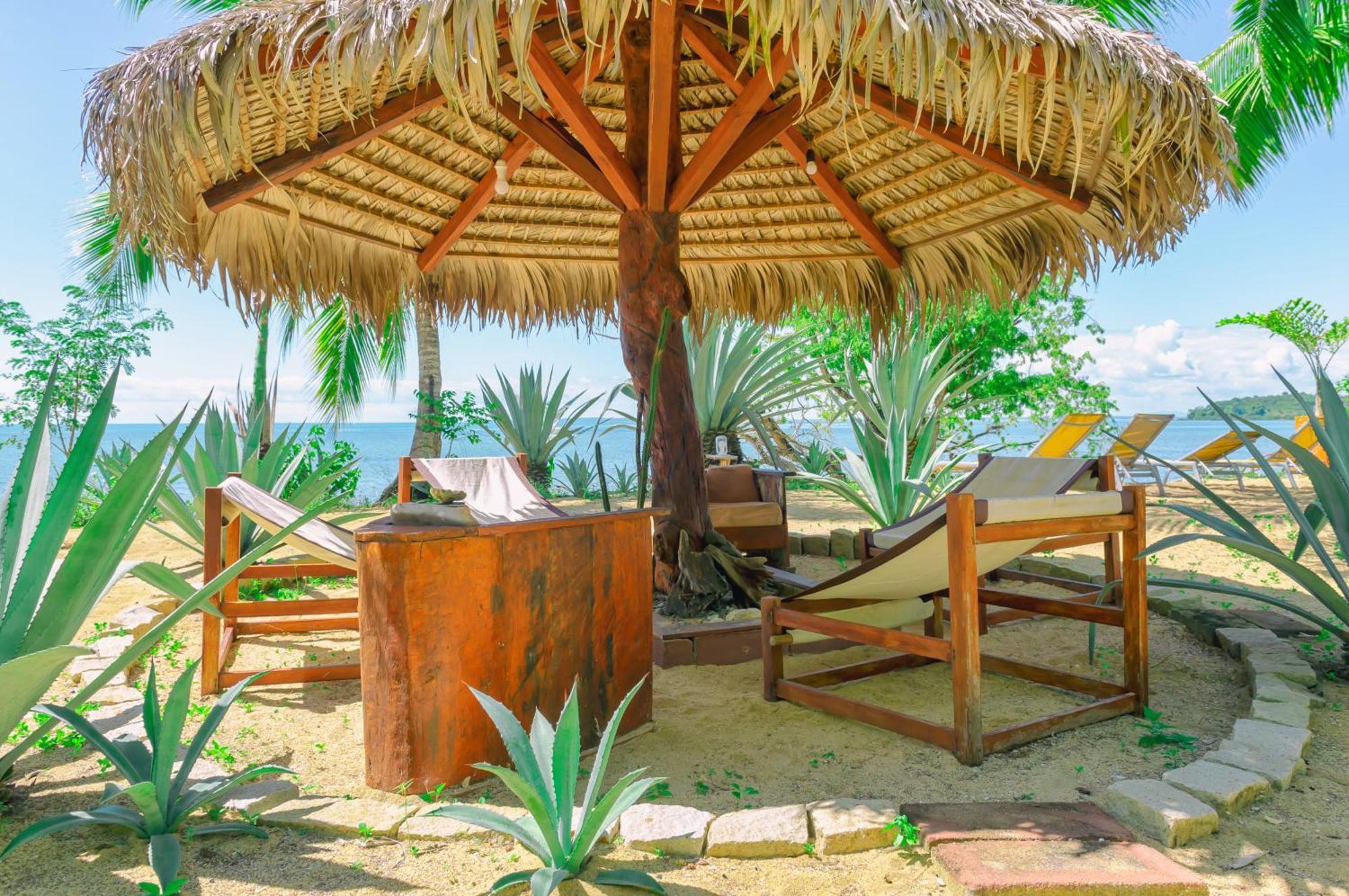 Hotel Coin Sauvage Ambatozavavy Exterior foto