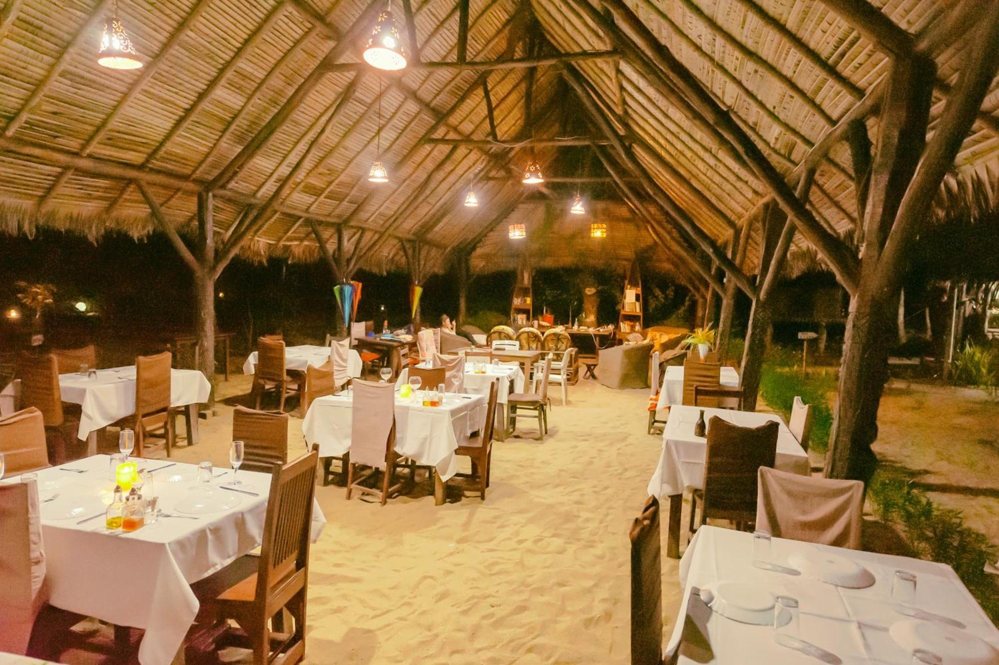 Hotel Coin Sauvage Ambatozavavy Exterior foto